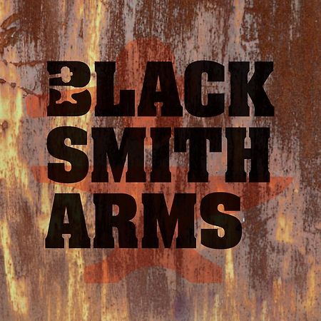 The Blacksmith Arms Bed & Breakfast Alton  Bagian luar foto