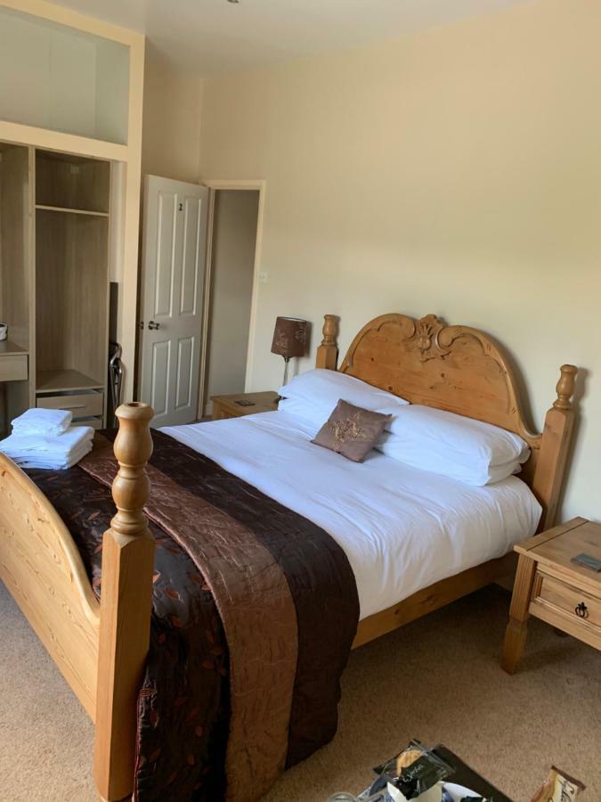 The Blacksmith Arms Bed & Breakfast Alton  Bagian luar foto