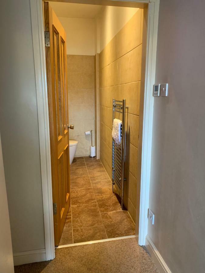 The Blacksmith Arms Bed & Breakfast Alton  Bagian luar foto